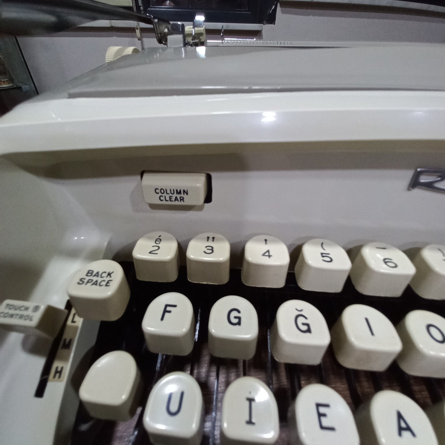 Royal safari USA made Rare Typewriter