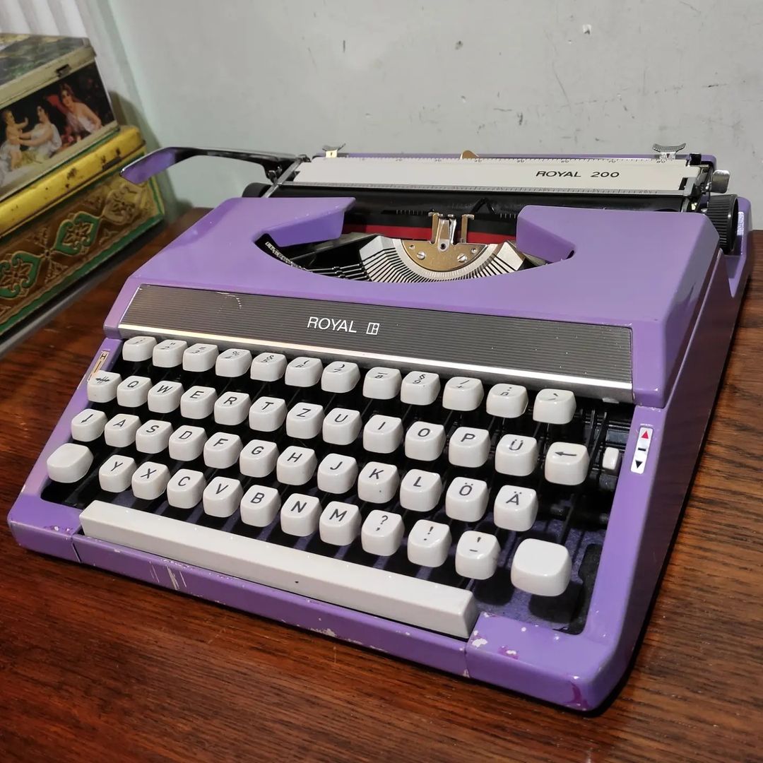 1970's Japan  Royal brand 200 model portable typewriter  Contrary to original color
