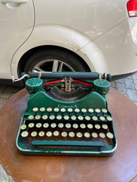 1900's Original Green Color  Corona 3 Typewriter - Iconic Representation of Classic Design