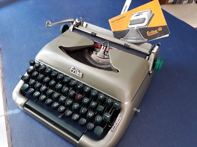 Erika Model 10 Typewriter , Made in Germany, produced in the 1950s Typewriter,Green Keyboard typewriter