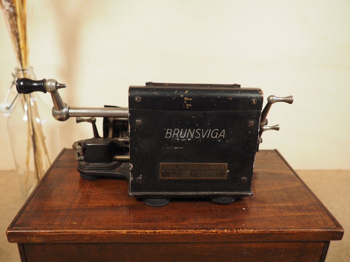 Original BRUNSVIGA Calculator (1920's) with base and case rare antique calculating machine calculation