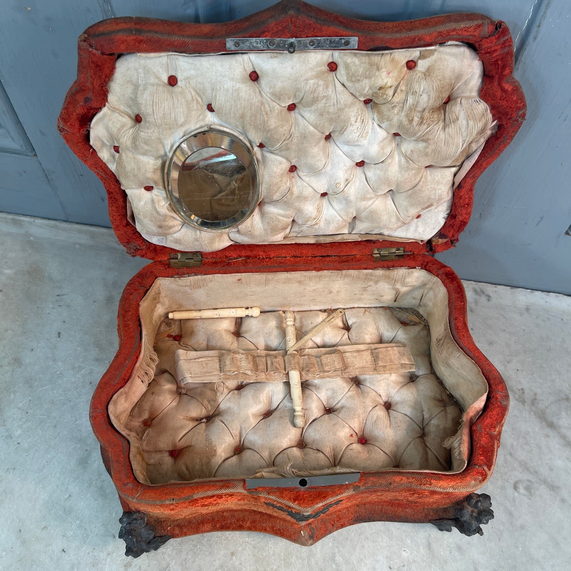 Antique French trinket jewellery vanity box with velvet cladding