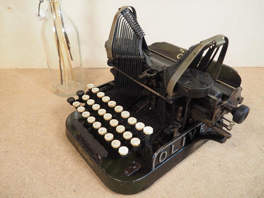 Typewriter OLIVER 2 antique (1899) very rare early model for collectors decals original writing collectible bat wing