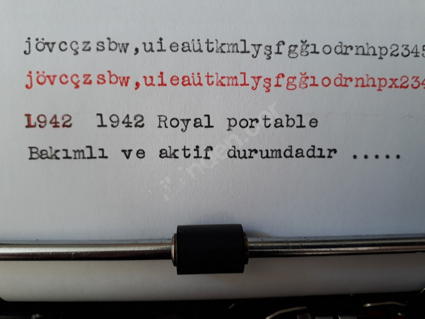 1940s American production, Royal Quiet de luxe typewriter, Metal Heavy Case Typewriter