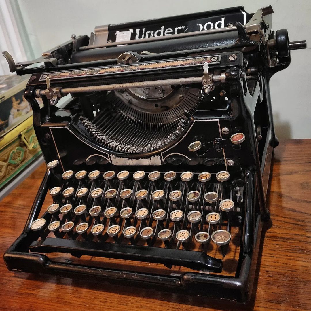 1920's USA. Underwood brand 5 model office typewriter