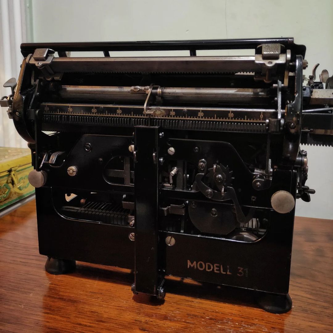 1930's Germany  Adler brand Standard 31 model office typewriter with serial number 437149