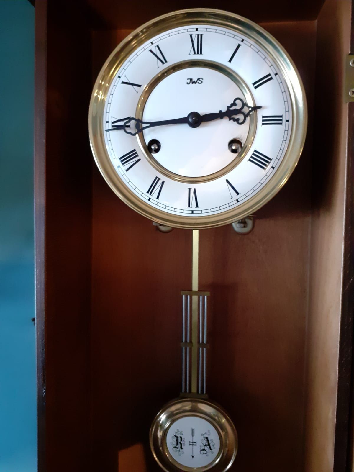 Antique Wall Clock,Antique wooden wall clock