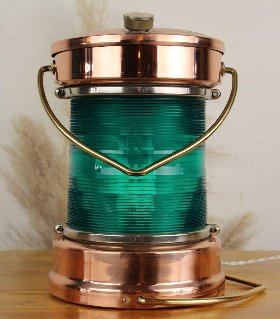 Sailor's Lighthouse (Green Color)