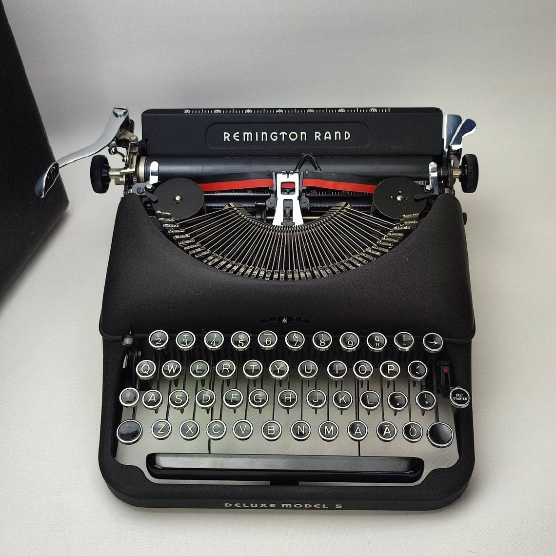 Qwerty*! Remington Rand Deluxe 5 Model Portable Typewriter, All Things are Orjinal and New!!!