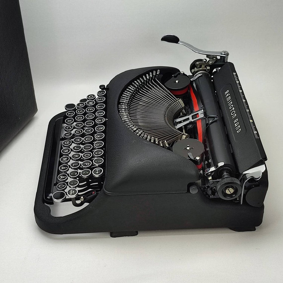 Qwerty*! Remington Rand Deluxe 5 Model Portable Typewriter, All Things are Orjinal and New!!!